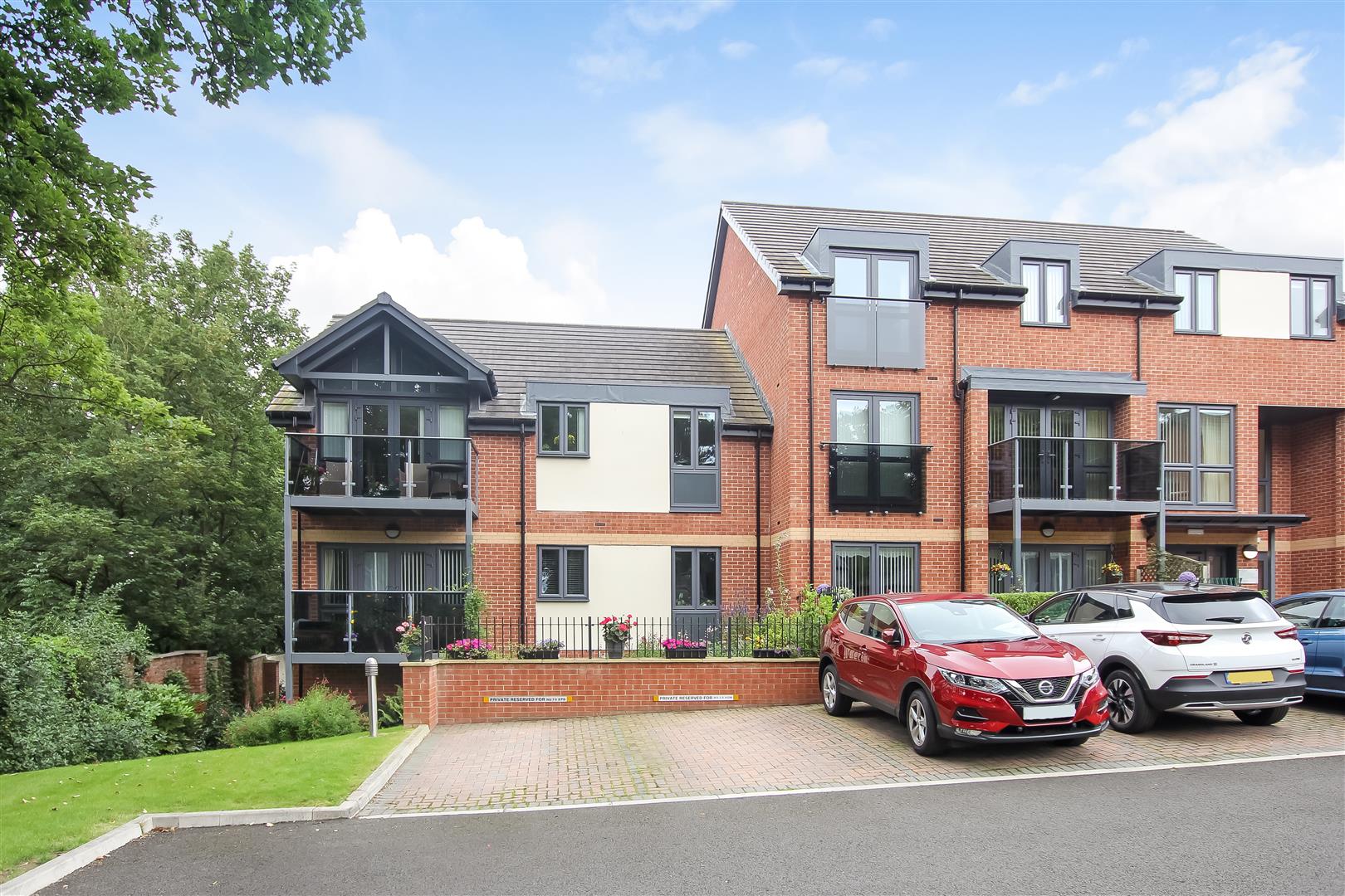 Carver Residential Property Details